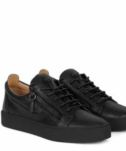 Giuseppe Zanotti (BLACK REPAIR JEAN) Jet Black Leather Low Top Sneakers)
