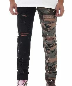Kdnk (black Camo Contrast Stacked Jean)