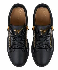 Giuseppe Zanotti ( Black/gold Leather Low Top Sneakers)