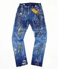 Anonymous (blue Jeans)